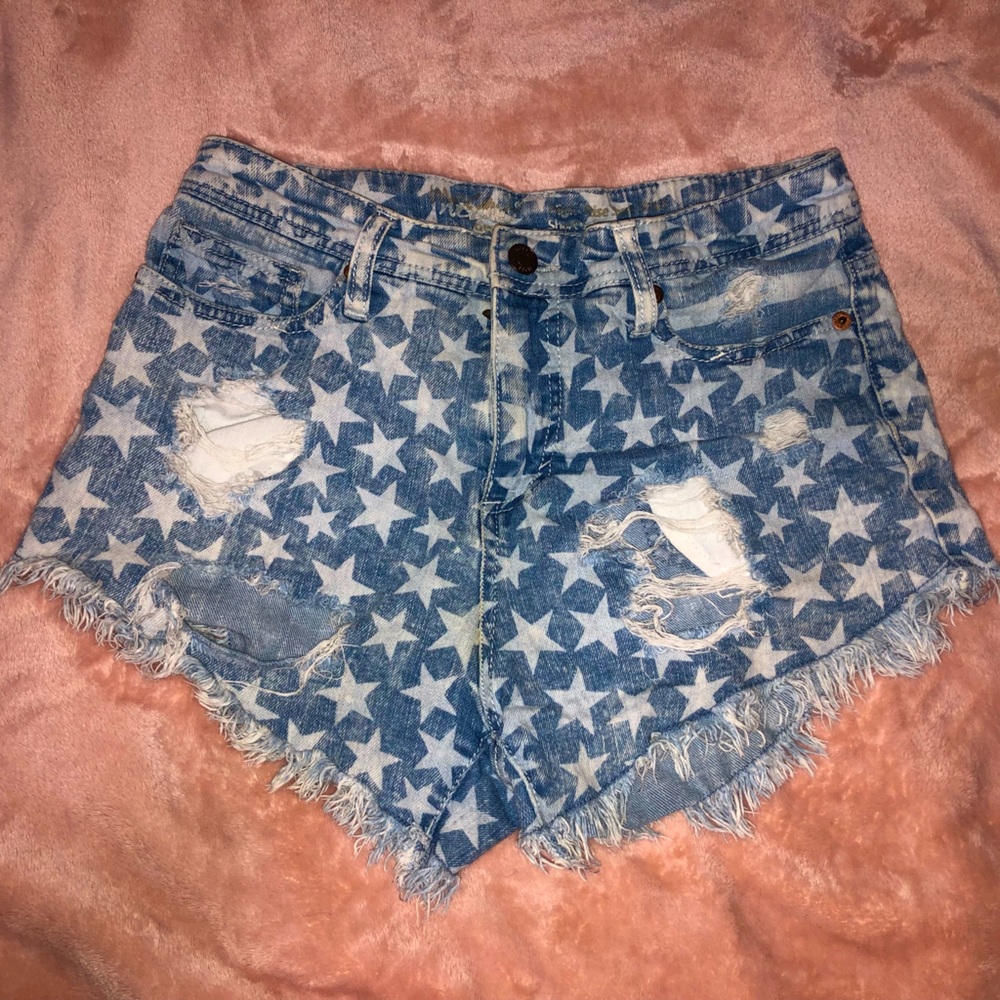 High-waisted star-pattern Mossimo shorts